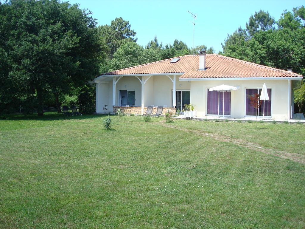 Chambres "Blanches" , Batiment Secondaire Hotel La Caravelle, Vue Jardin Biscarrosse-Plage Kültér fotó